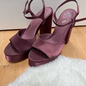Zara Women's Purple Platform Sandals
